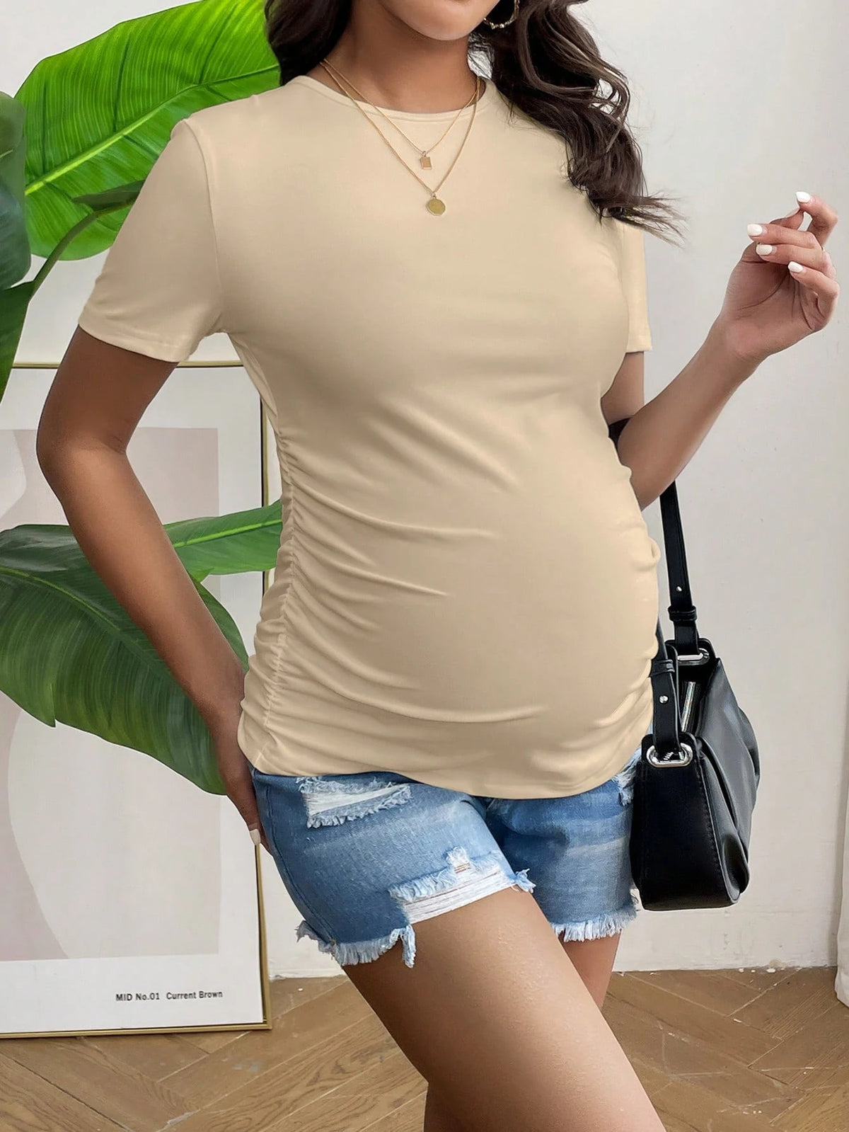 SHEIN Maternity Solid Color Side Ruched Slim Fit T-Shirt